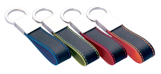 Exquisitos llaveros de cuero clásico en patrones personalizados de varios colores envasado en bolsas poliestáticas