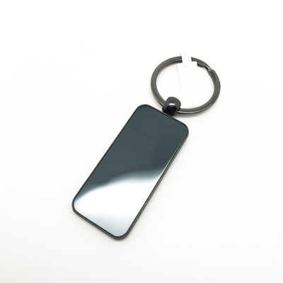 Mantenga sus llaves seguras con este porta llaveros de metal duradero