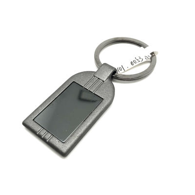 Disponible Diseñador llavero portador llavero de metal Nombre llavero portador de metal