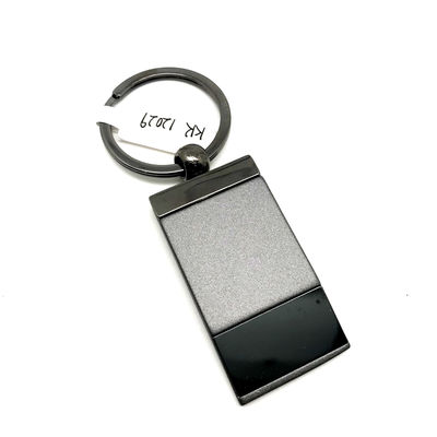 Portador de llavero de metal personalizable con acabado negro y MOQ de 500