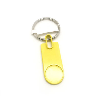 Soportador de llavero de aleación de zinc color amarillo 19x79x6mm